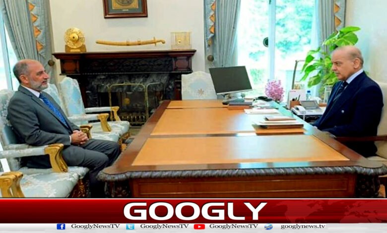 وزیراعظم سے سیکرٹری جنرل مکہ دفاعی اتحاد کی ملاقات 1 Secretary General of the Makkah Defense Alliance meets the Prime Minister.