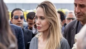 انجلینا جولی نے غزہ کی تباہی پر تشویش ظاہر کرتے ہوئے فوری امداد کا مطالبہ کردیا