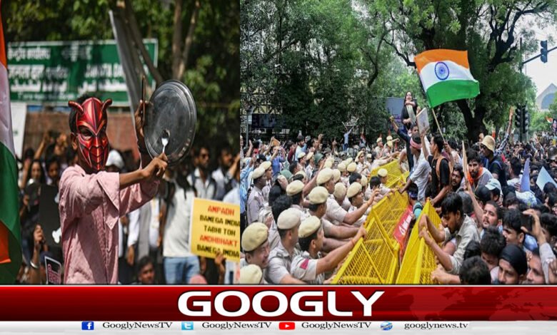 کاکروچ پارٹی احتجاج: نئی دہلی میں کریک ڈاؤن، سینکڑوں مظاہرین گرفتار 1 'Cockroach Party' Protest: Crackdown in New Delhi, Hundreds of Protesters Arrested