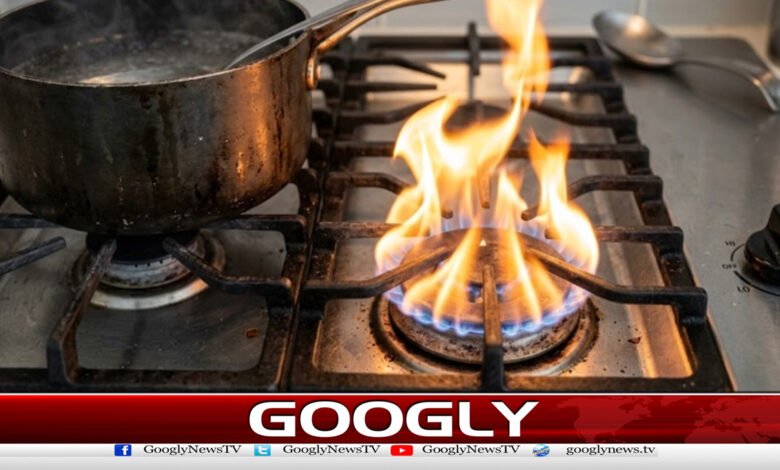 گیس کے چولہے میں اورنج رنگ کا شعلہ کیوں نظرآتاہے؟ 1 Why does an orange flame appear in a gas stove?