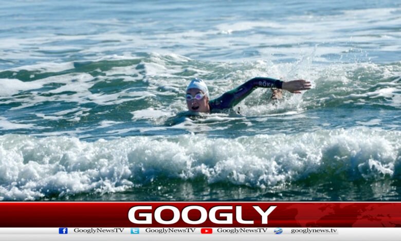 Woman sets record by covering a distance of 900 miles at sea