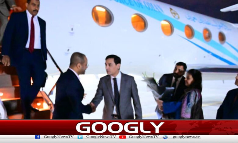 Oman's Foreign Minister has arrived in Islamabad on an official visit.